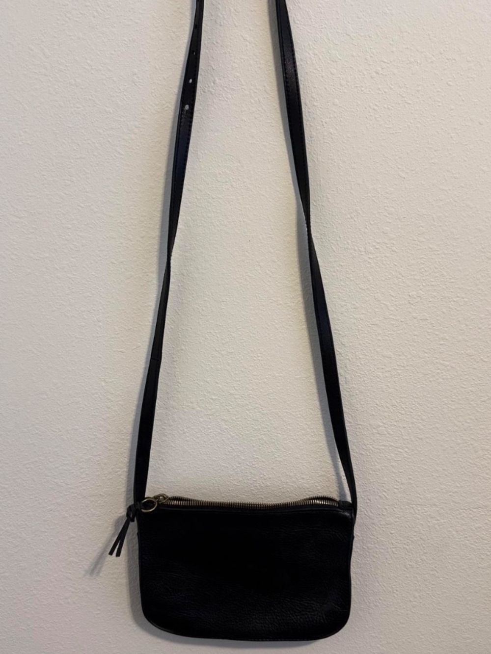 Madewell Minimalist Black Leather Pouch Crossbody Bag